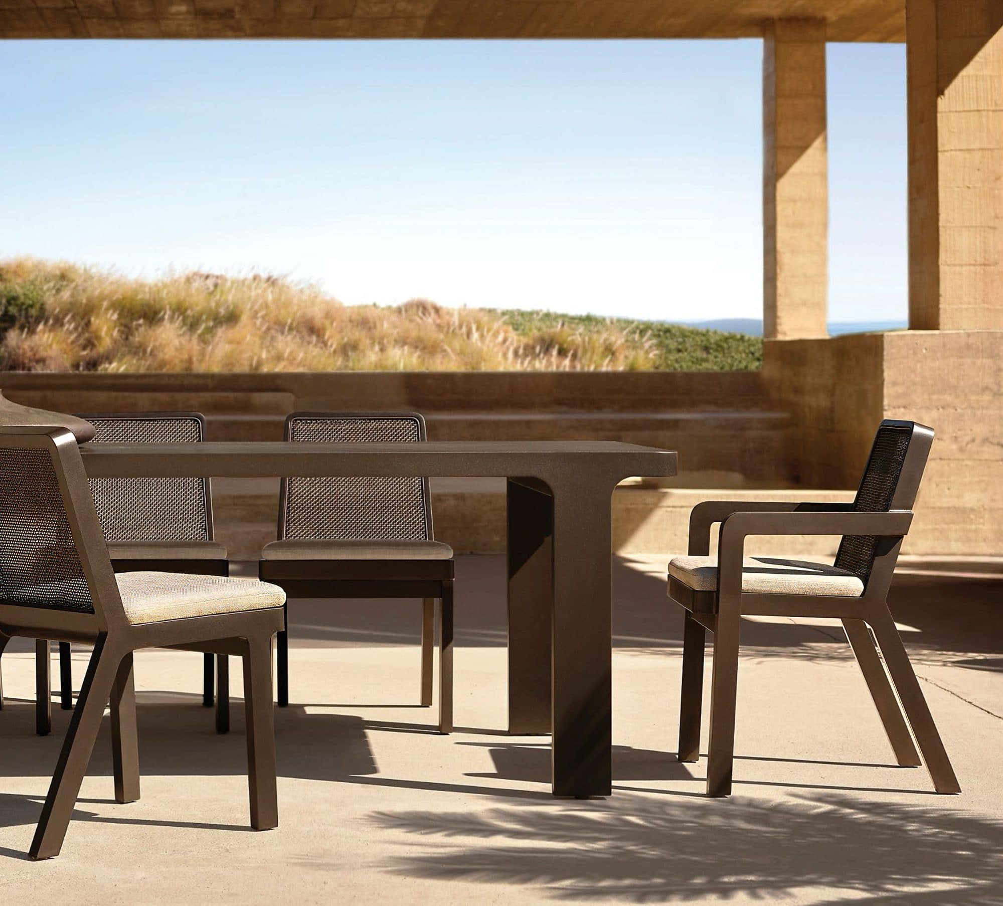 ALTURA Dining Set