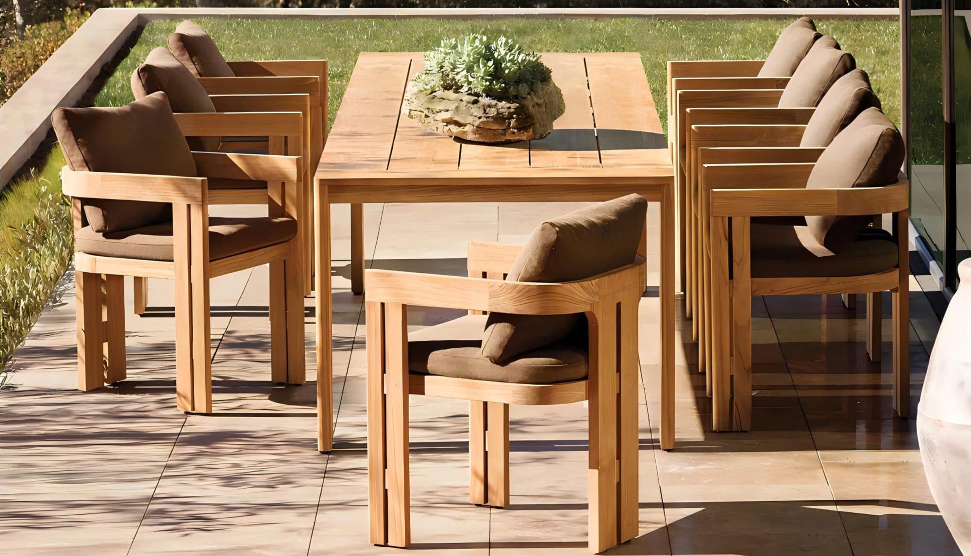 BREVARA Dining Set