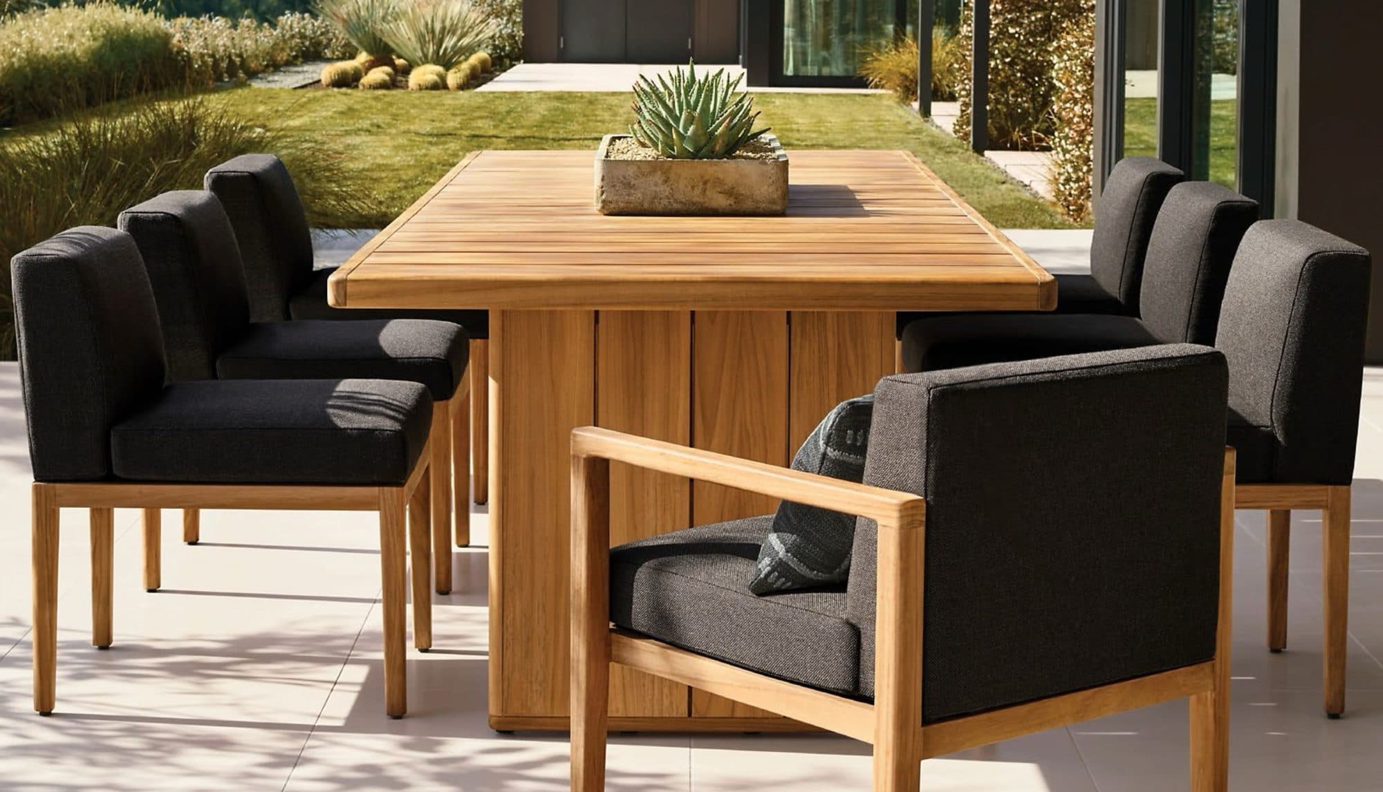 RAVELLE Dining Set